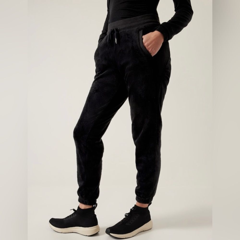 NWT Athleta Recover Cozy Jogger Size 2XL